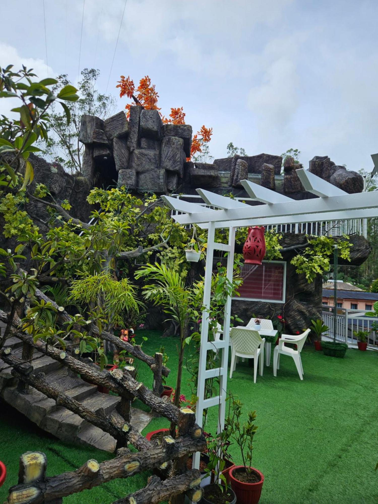 S & B Dreams House Lägenhet Munnar Exteriör bild