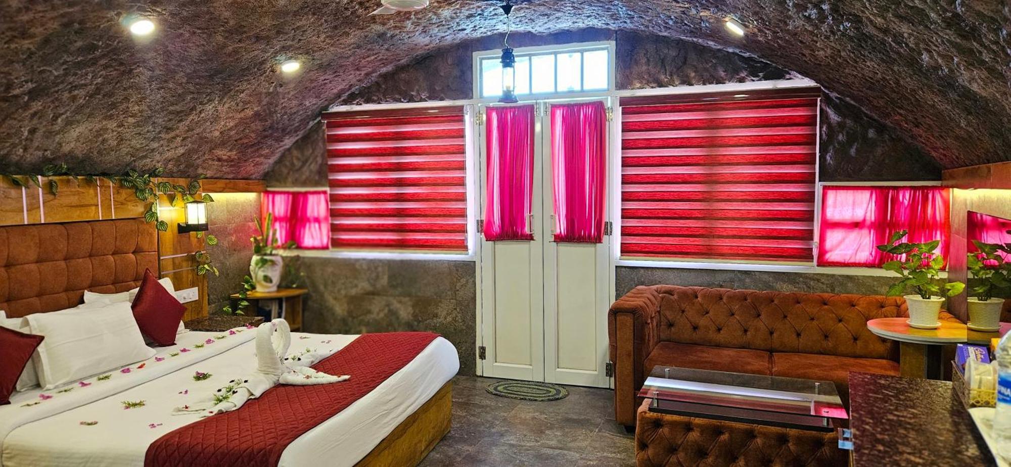 S & B Dreams House Lägenhet Munnar Exteriör bild
